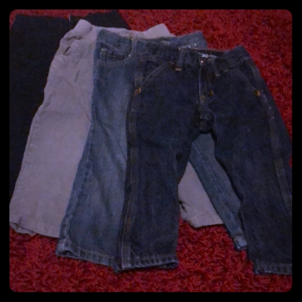 Bundle of size 2T boys pants!
